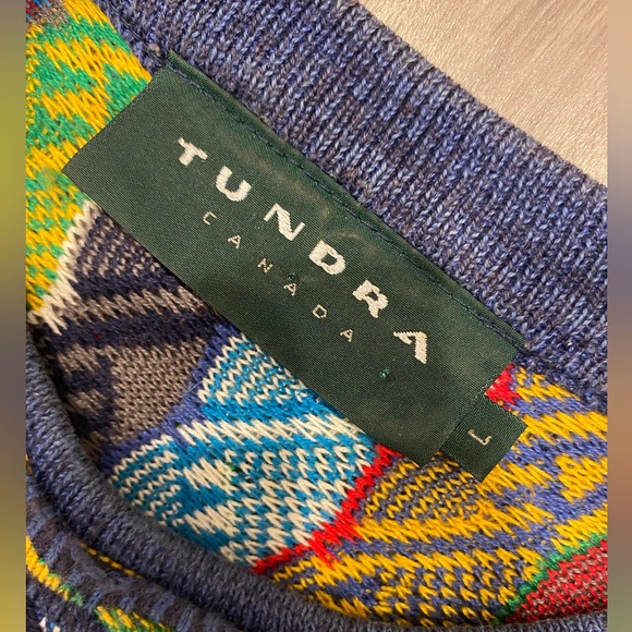 VINTAGE Vibrant TUNDRA 3D KNIT COTTON SWEATER Coogi Large L Canada 90 Hip Hop - Picture 6 of 7